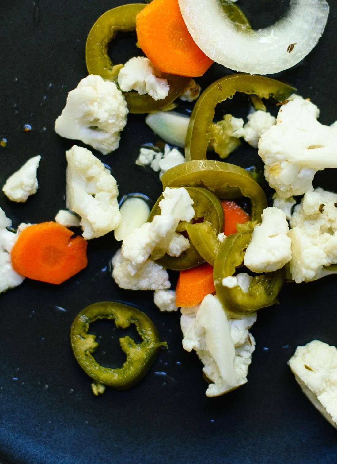 Spicy quick-pickled vegetables for salads, sandwiches and more! cookieandkate.com