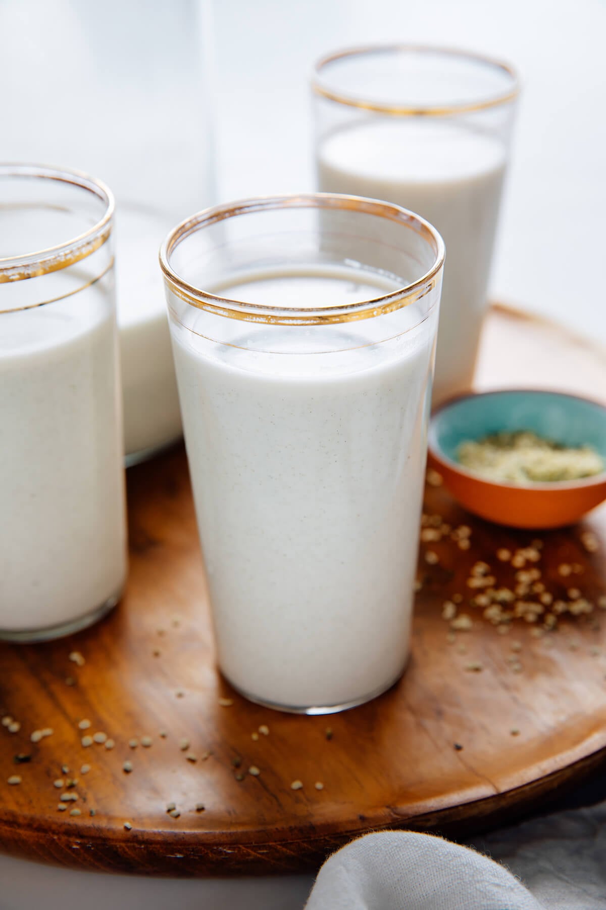glasses of hemp seed milk